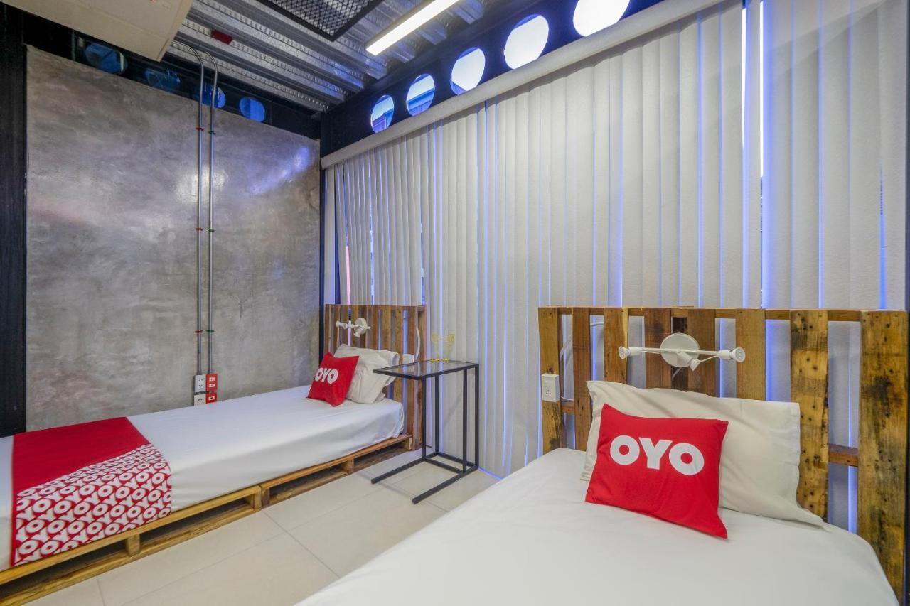 מלון בנגקוק Oyo 1084 Guyasuka Ratchada מראה חיצוני תמונה